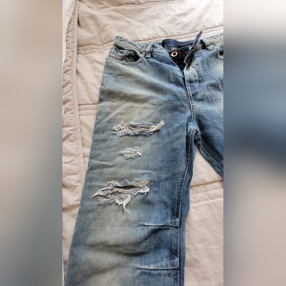 Diesel womens distressed jean - Picture 6 of 8